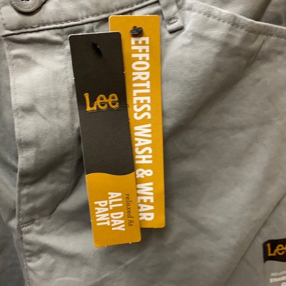 NWT Lee Women's Haze Gray Straight Leg Pants 6L - Picture 4 of 10